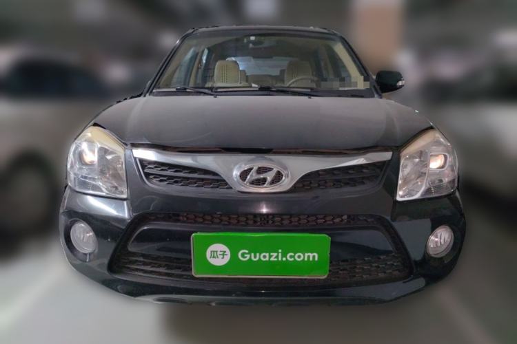 Used Hyundai Tucson 2013 2.0L Manual Two-Wheel Drive Fashion Edition Front