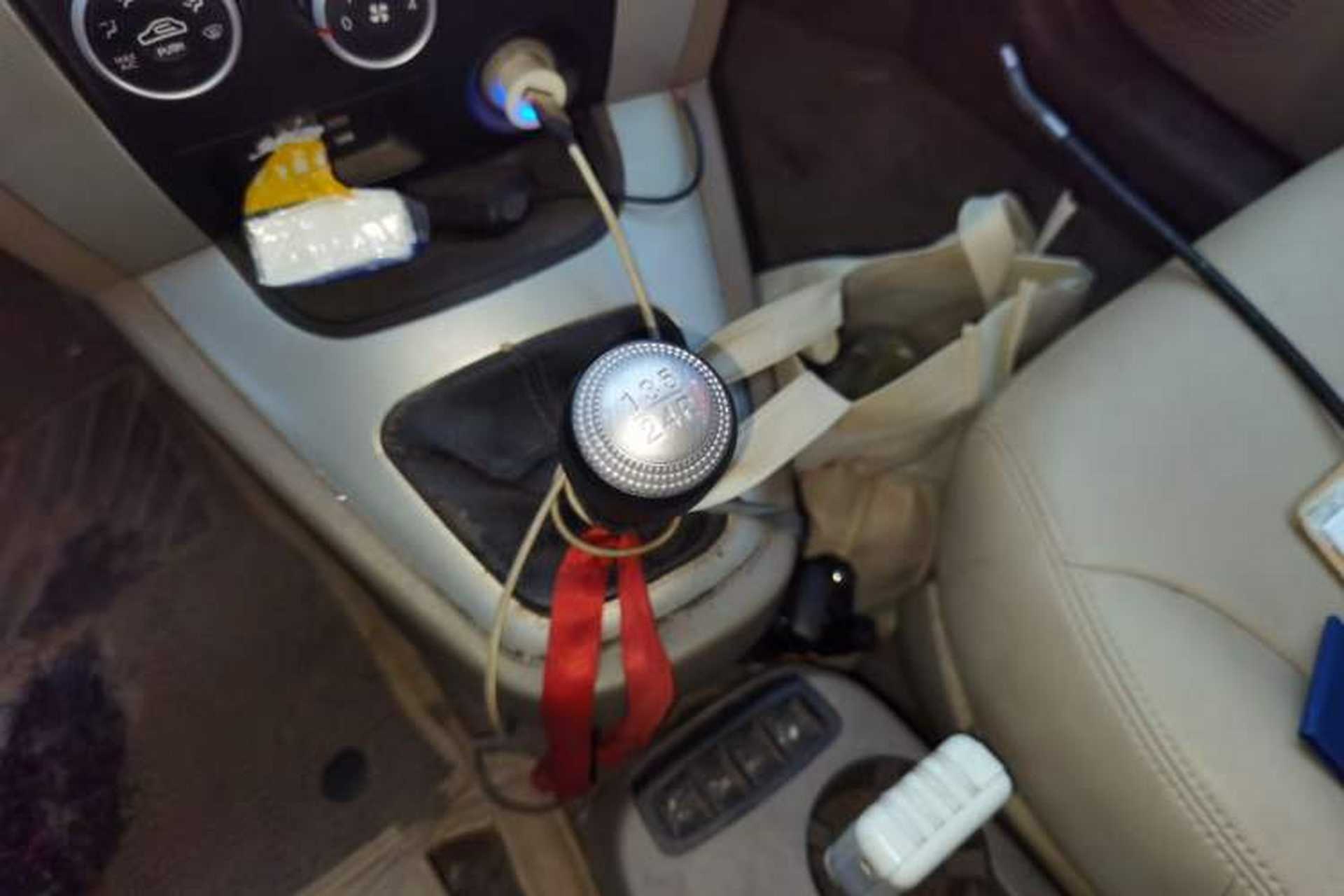 Used Hyundai Tucson 2013 2.0L Manual Two-Wheel Drive Fashion Edition Gear Lever