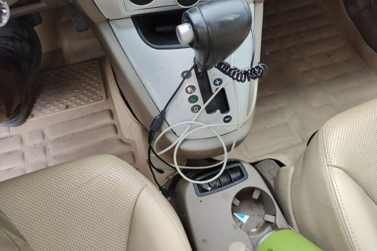 Used Hyundai Tucson 2013 2.0L Automatic Two-Wheel Drive Comfort Version Gear Lever