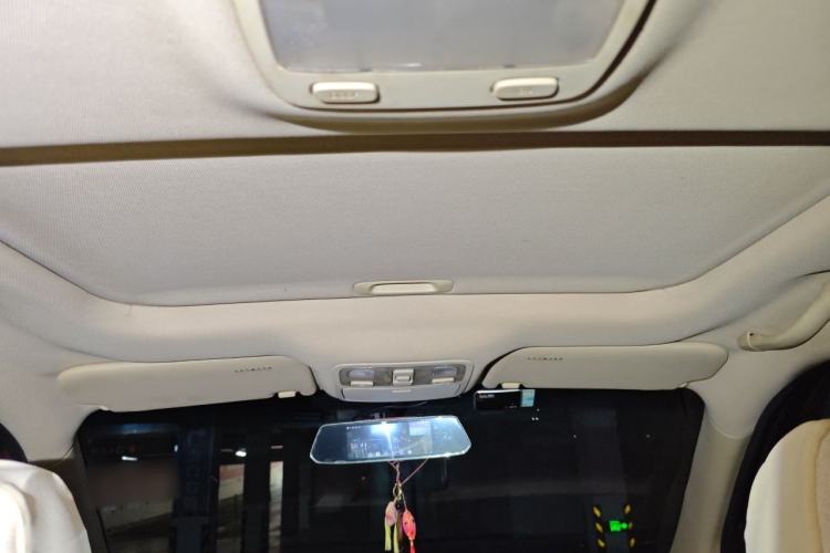 Used Hyundai Tucson 2013 2.0L Manual Two-Wheel Drive Comfort Version Headliner