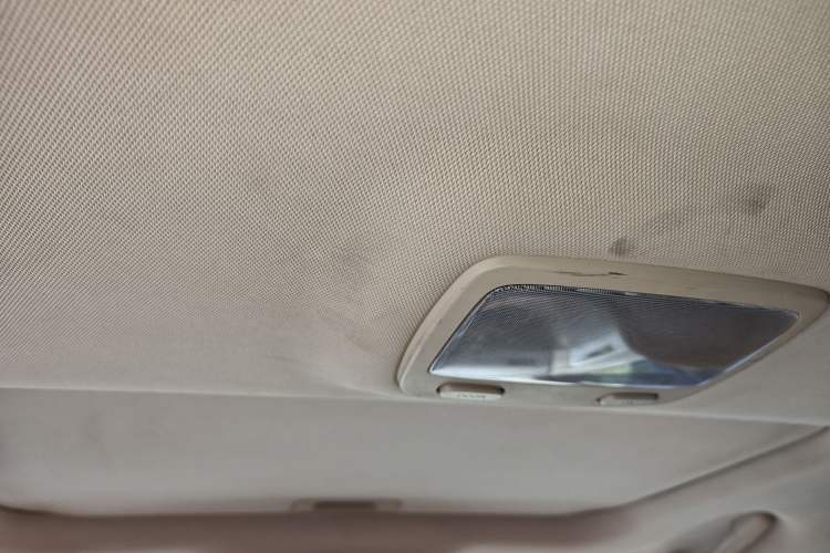 Used Hyundai Tucson 2013 2.0L Manual Two-Wheel Drive Fashion Edition Headliner