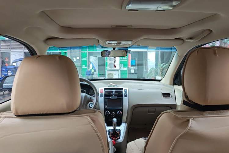 Used Hyundai Tucson 2013 2.0L Manual Two-Wheel Drive Fashion Edition Headliner