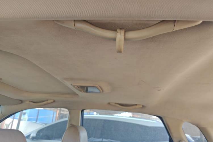 Used Hyundai Tucson 2013 2.0L Manual Two-Wheel Drive Fashion Edition Headliner