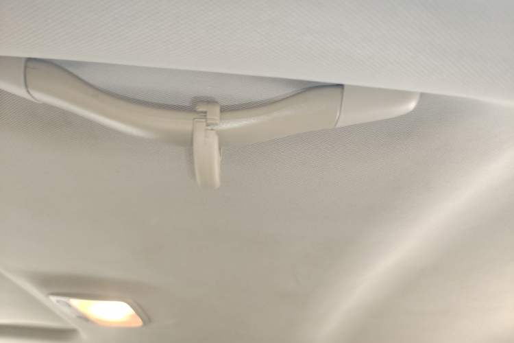Used Hyundai Tucson 2013 2.0L Automatic Two-Wheel Drive Comfort Version Headliner