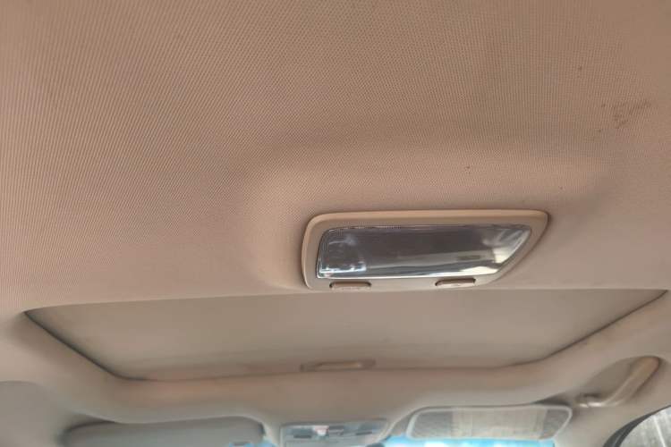 Used Hyundai Tucson 2013 2.0L Manual Two-Wheel Drive Fashion Edition Headliner