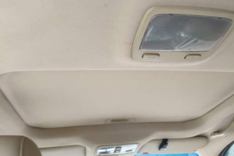 Used Hyundai Tucson 2013 2.0L Manual Two-Wheel Drive Fashion Edition Headliner
