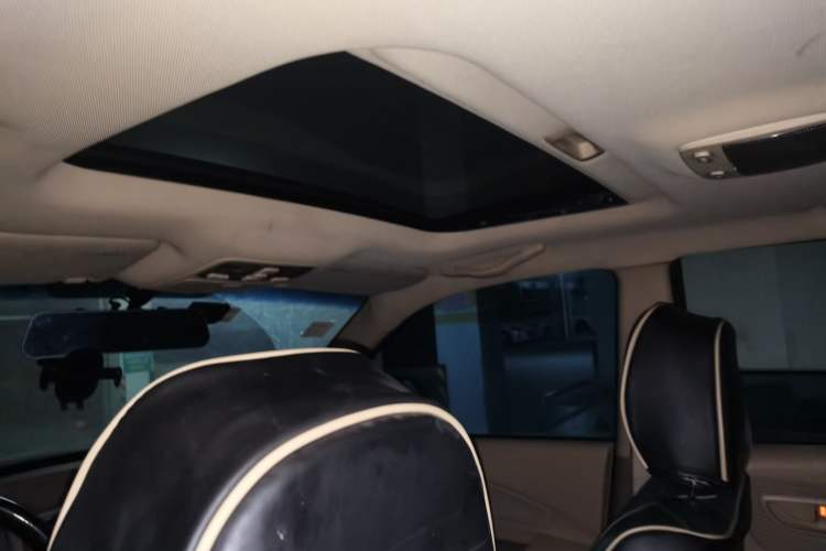 Used Hyundai Tucson 2013 2.0L Manual Two-Wheel Drive Fashion Edition Headliner