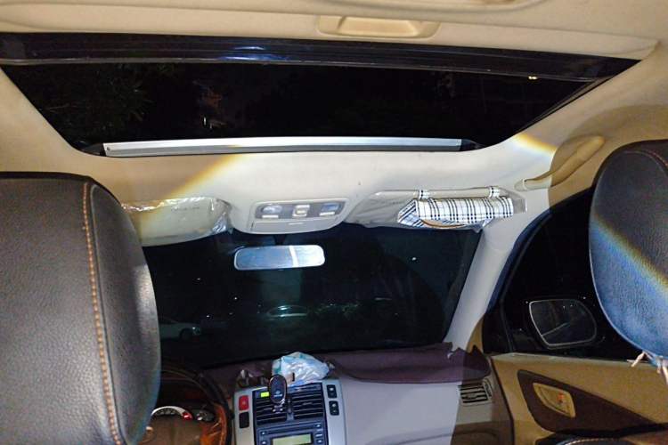 Used Hyundai Tucson 2013 2.0L Manual Two-Wheel Drive Fashion Edition Headliner