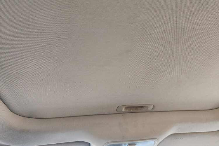Used Hyundai Tucson 2013 2.0L Manual Two-Wheel Drive Fashion Edition Headliner