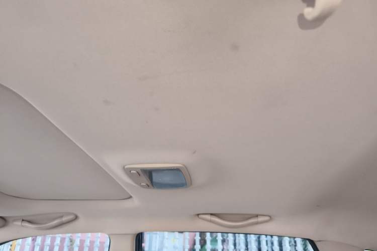 Used Hyundai Tucson 2013 2.0L Manual Two-Wheel Drive Fashion Edition Headliner