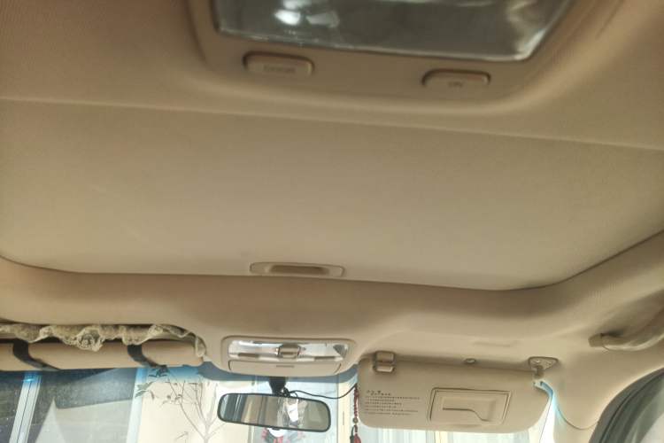 Used Hyundai Tucson 2013 2.0L Automatic Two-Wheel Drive Comfort Version Headliner