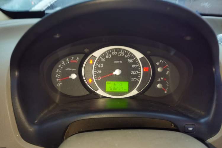 Used Hyundai Tucson 2013 2.0L Manual Two-Wheel Drive Fashion Edition Instrument Cluster