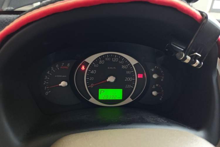 Used Hyundai Tucson 2013 2.0L Automatic Two-Wheel Drive Comfort Version Instrument Cluster