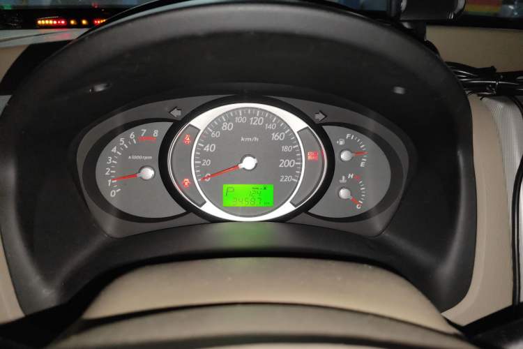 Used Hyundai Tucson 2013 2.0L Automatic Two-Wheel Drive Comfort Version Instrument Cluster