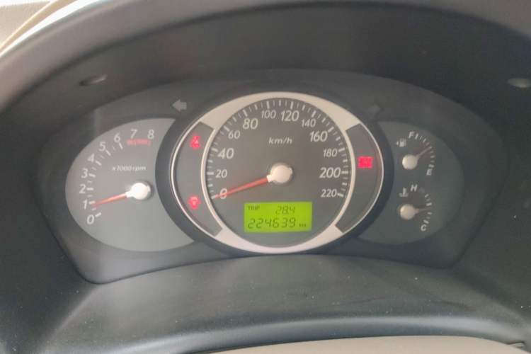 Used Hyundai Tucson 2013 2.0L Manual Two-Wheel Drive Fashion Edition Instrument Cluster