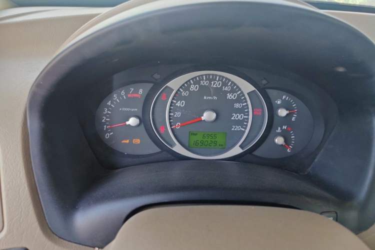 Used Hyundai Tucson 2013 2.0L Manual Two-Wheel Drive Fashion Edition Instrument Cluster