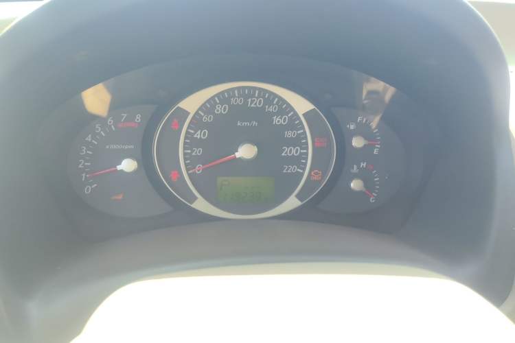 Used Hyundai Tucson 2013 2.0L Automatic Two-Wheel Drive Comfort Version Instrument Cluster