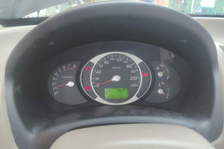 Used Hyundai Tucson 2013 2.0L Automatic Two-Wheel Drive Comfort Version Instrument Cluster