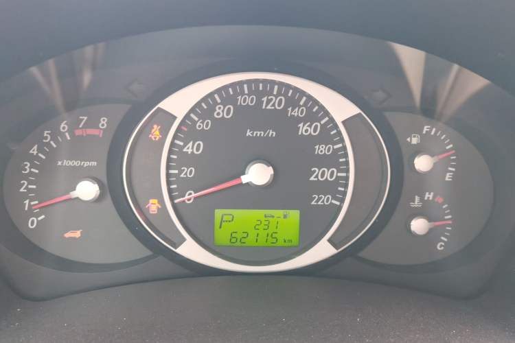 Used Hyundai Tucson 2013 2.0L Automatic Two-Wheel Drive Comfort Version Instrument Cluster