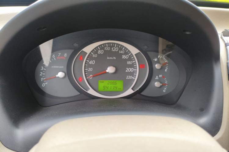Used Hyundai Tucson 2013 2.0L Manual Two-Wheel Drive Fashion Edition Instrument Cluster
