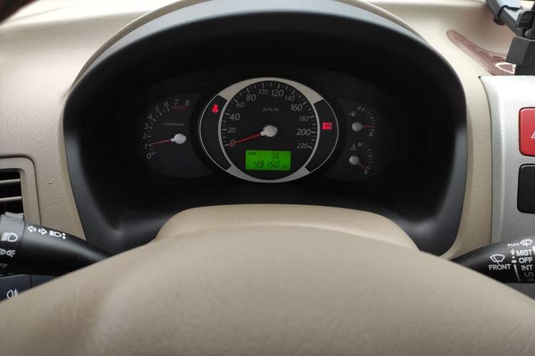 Used Hyundai Tucson 2013 2.0L Manual Two-Wheel Drive Fashion Edition Instrument Cluster