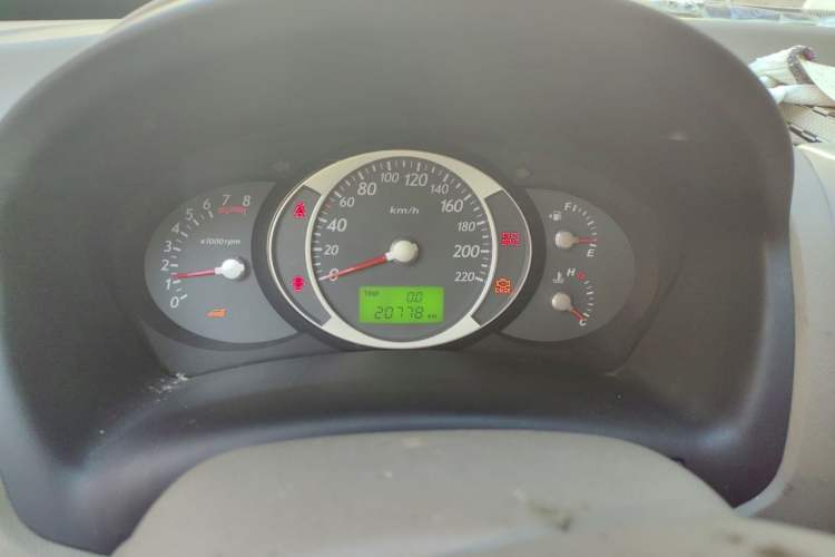 Used Hyundai Tucson 2013 2.0L Manual Two-Wheel Drive Fashion Edition Instrument Cluster