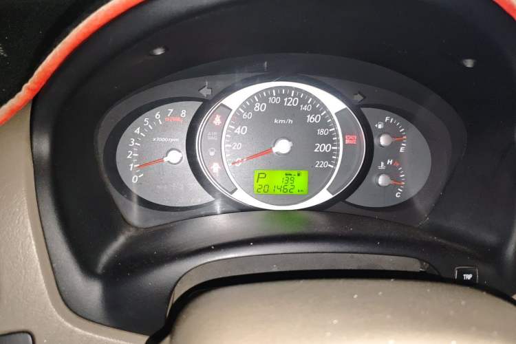 Used Hyundai Tucson 2013 2.0L Automatic Two-Wheel Drive Comfort Version Instrument Cluster