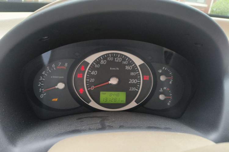 Used Hyundai Tucson 2013 2.0L Manual Two-Wheel Drive Fashion Edition Instrument Cluster