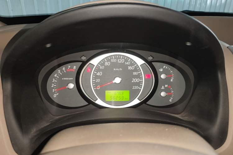 Used Hyundai Tucson 2013 2.0L Manual Two-Wheel Drive Fashion Edition Instrument Cluster