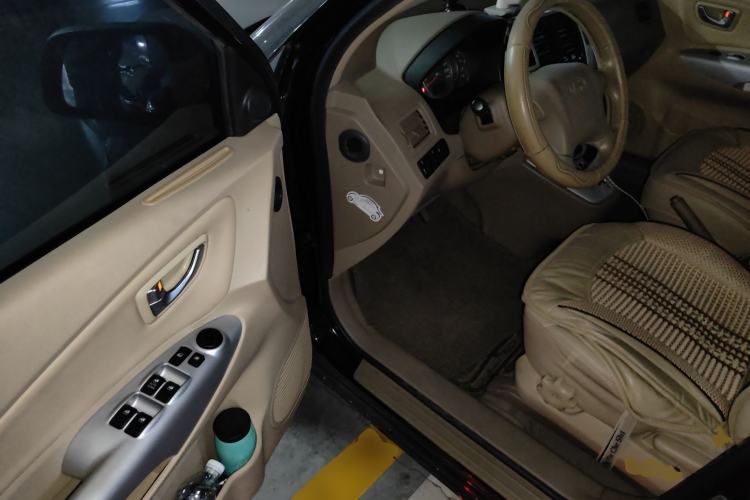 Used Hyundai Tucson 2013 2.0L Automatic Two-Wheel Drive Comfort Version Interior 3