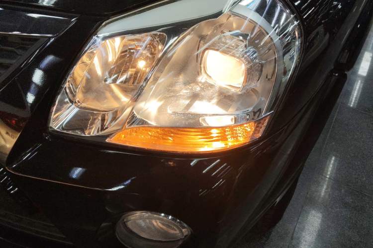 Used Hyundai Tucson 2013 2.0L Manual Two-Wheel Drive Fashion Edition Left Front Headlight