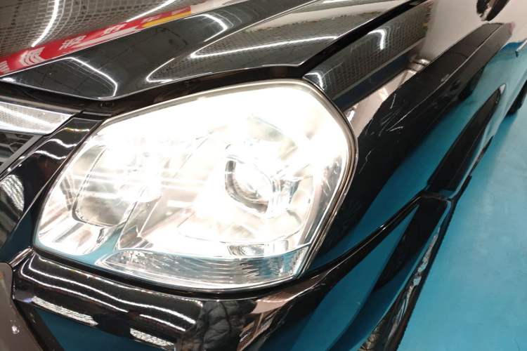 Used Hyundai Tucson 2013 2.0L Manual Two-Wheel Drive Fashion Edition Left Front Headlight