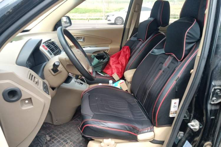Used Hyundai Tucson 2013 2.0L Automatic Two-Wheel Drive Comfort Version Left Front Seat