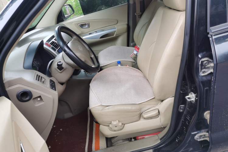 Used Hyundai Tucson 2013 2.0L Automatic Two-Wheel Drive Comfort Version Left Front Seat