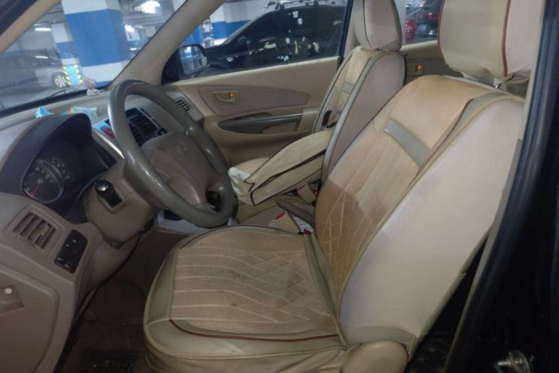 Used Hyundai Tucson 2013 2.0L Manual Two-Wheel Drive Fashion Edition Left Front Seat