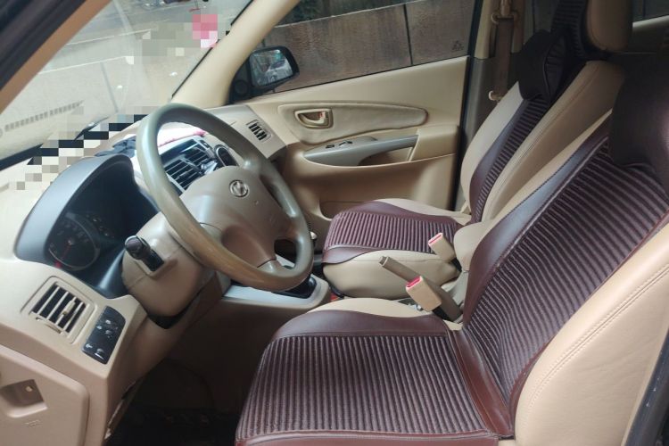 Used Hyundai Tucson 2013 2.0L Manual Two-Wheel Drive Fashion Edition Left Front Seat