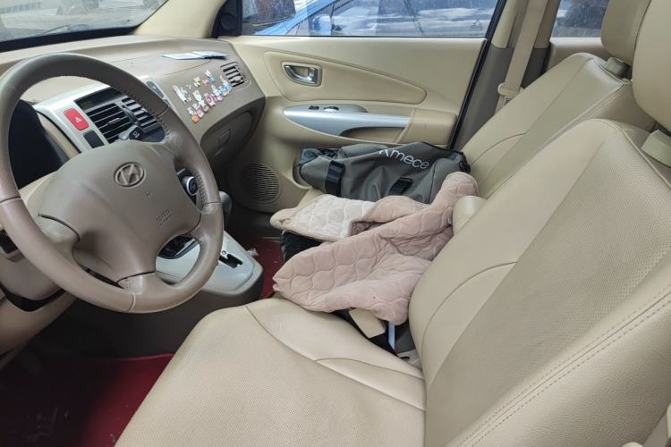 Used Hyundai Tucson 2013 2.0L Automatic Two-Wheel Drive Comfort Version Left Front Seat