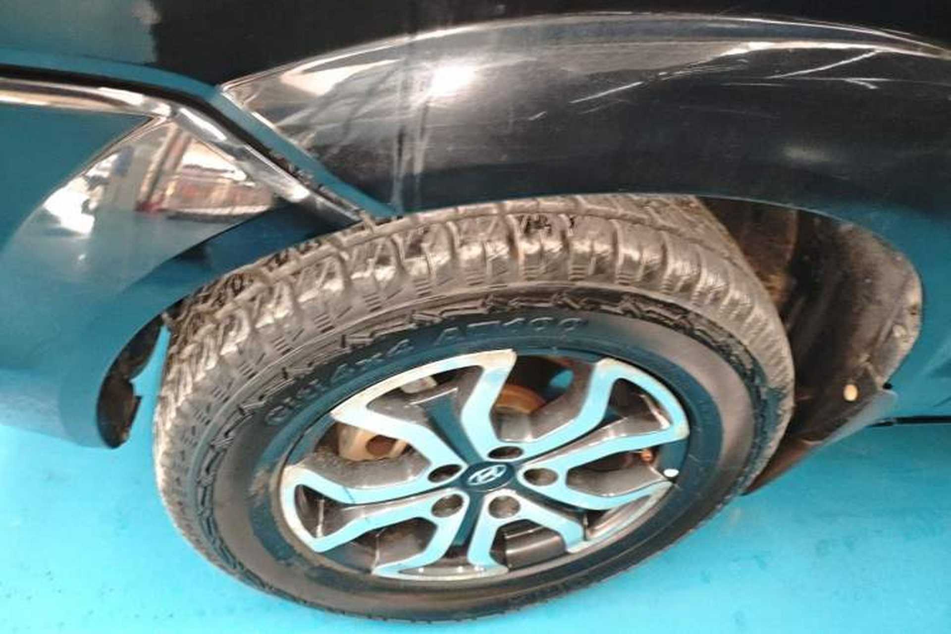 Used Hyundai Tucson 2013 2.0L Manual Two-Wheel Drive Fashion Edition Left Front Wheel Hub
