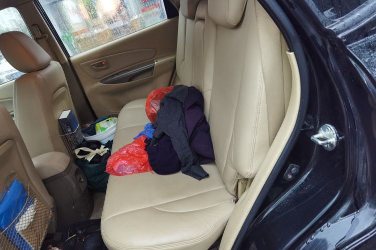 Used Hyundai Tucson 2013 2.0L Manual Two-Wheel Drive Fashion Edition Left Rear Seat
