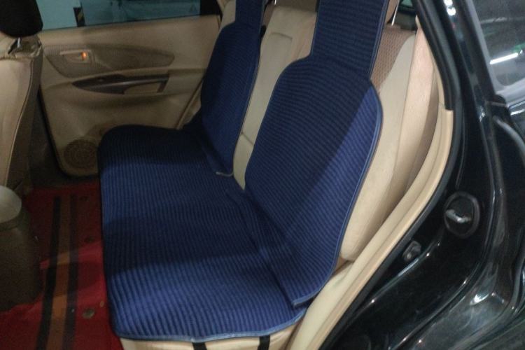 Used Hyundai Tucson 2013 2.0L Manual Two-Wheel Drive Fashion Edition Left Rear Seat