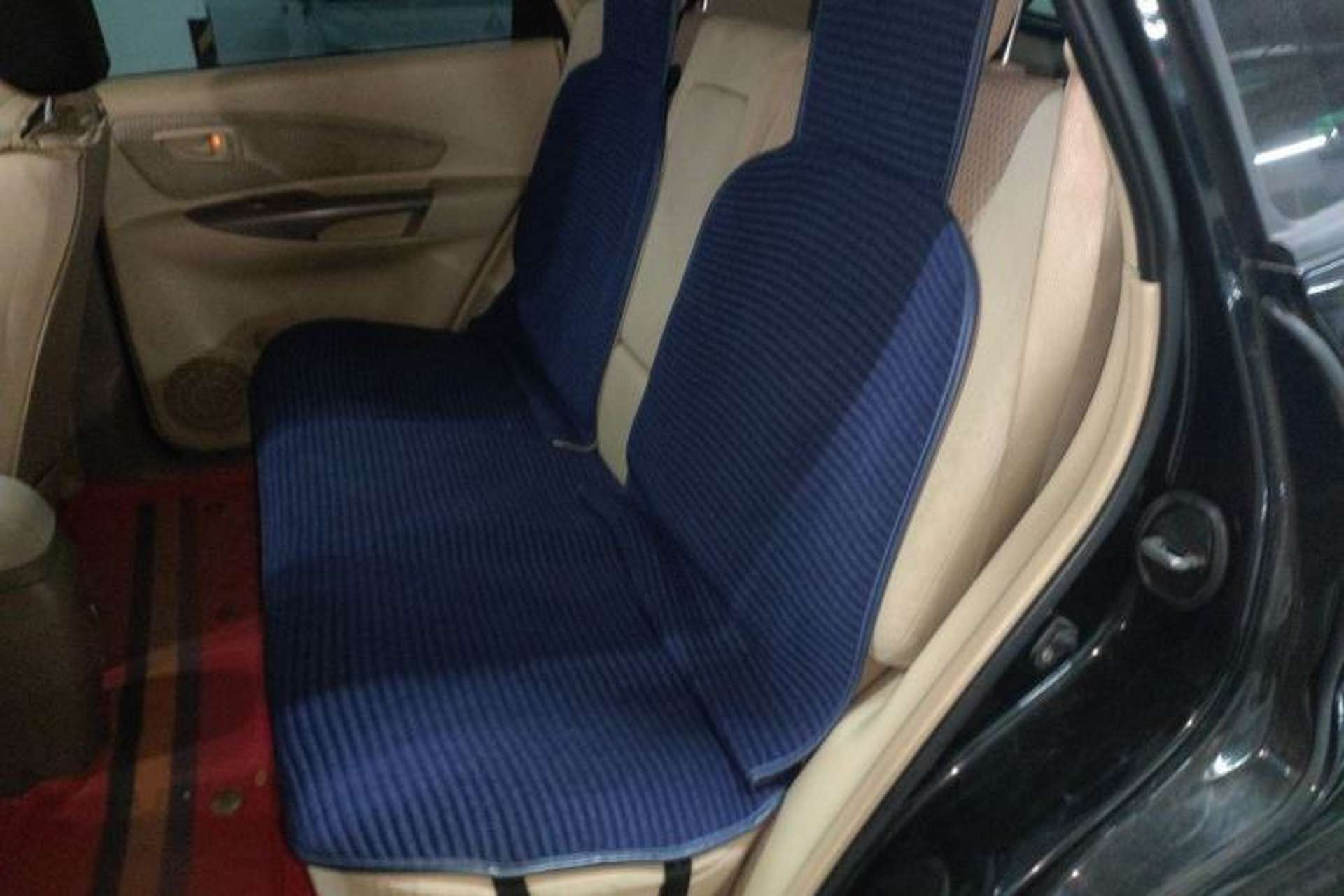 Used Hyundai Tucson 2013 2.0L Manual Two-Wheel Drive Fashion Edition Left Rear Seat