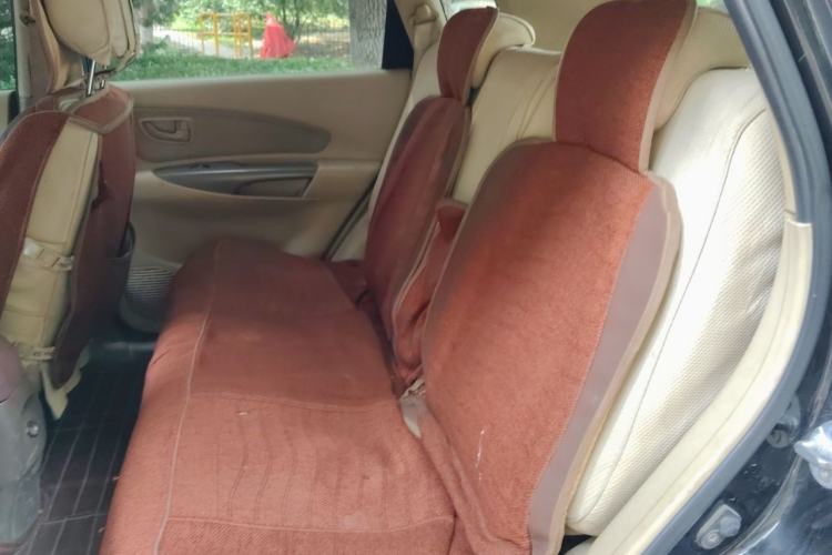 Used Hyundai Tucson 2013 2.0L Manual Two-Wheel Drive Fashion Edition Left Rear Seat