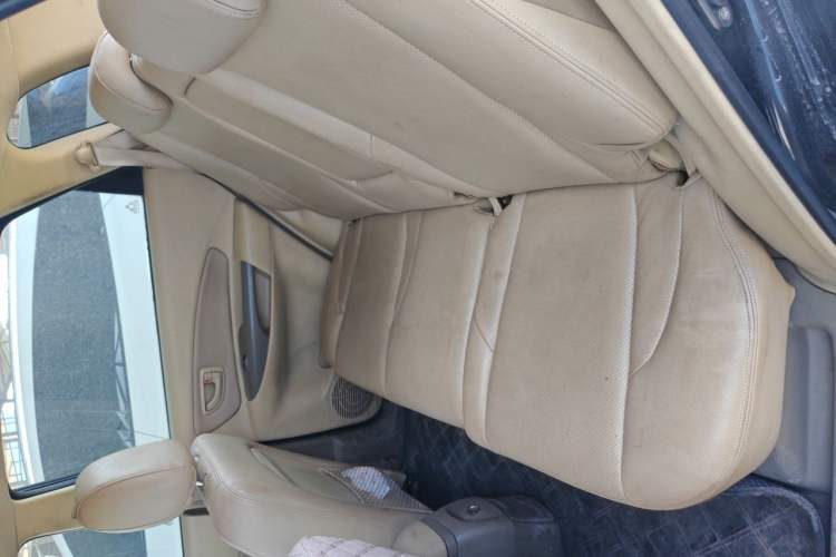 Used Hyundai Tucson 2013 2.0L Manual Two-Wheel Drive Fashion Edition Left Rear Seat