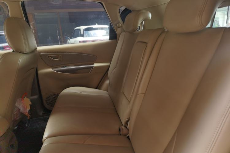 Used Hyundai Tucson 2013 2.0L Manual Two-Wheel Drive Fashion Edition Left Rear Seat