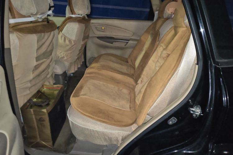 Used Hyundai Tucson 2013 2.0L Manual Two-Wheel Drive Fashion Edition Left Rear Seat