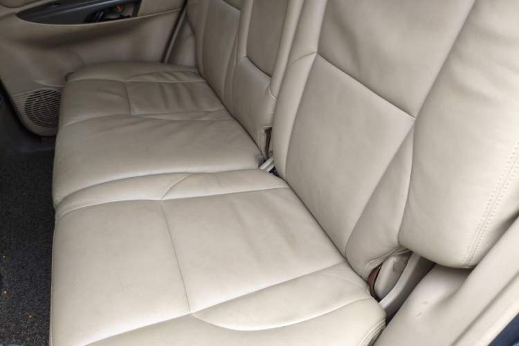 Used Hyundai Tucson 2013 2.0L Manual Two-Wheel Drive Fashion Edition Left Rear Seat