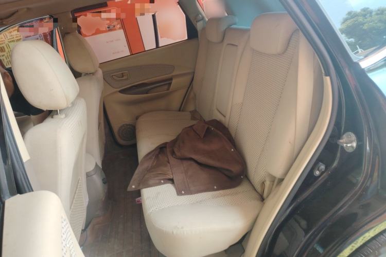 Used Hyundai Tucson 2013 2.0L Manual Two-Wheel Drive Fashion Edition Left Rear Seat