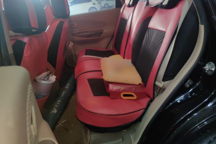 Used Hyundai Tucson 2013 2.0L Manual Two-Wheel Drive Fashion Edition Left Rear Seat