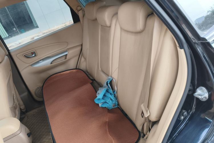 Used Hyundai Tucson 2013 2.0L Automatic Two-Wheel Drive Comfort Version Left Rear Seat