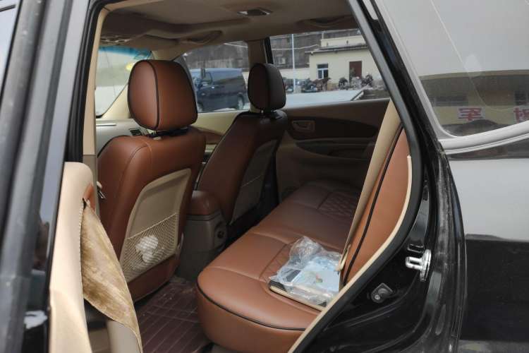 Used Hyundai Tucson 2013 2.0L Manual Two-Wheel Drive Fashion Edition Left Rear Seat